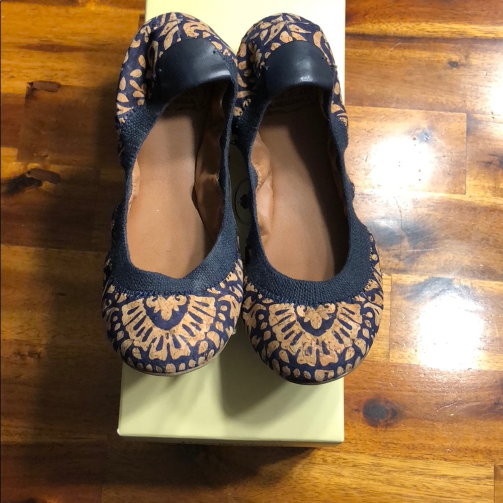 Lucky brand flat size 6.5